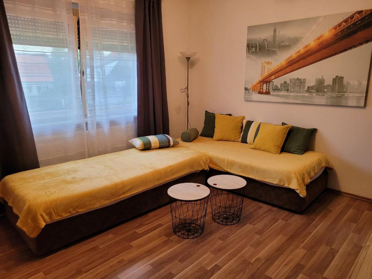 Zentral Gelegene, Sehr Ruhige Und Helle Wohnung 格拉茨 外观 照片